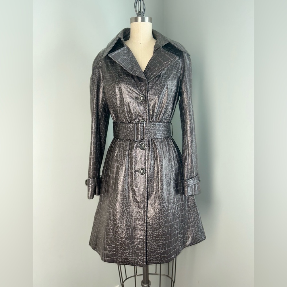 Womens faux crocodile gray all weather trench coat with belt. Size Small